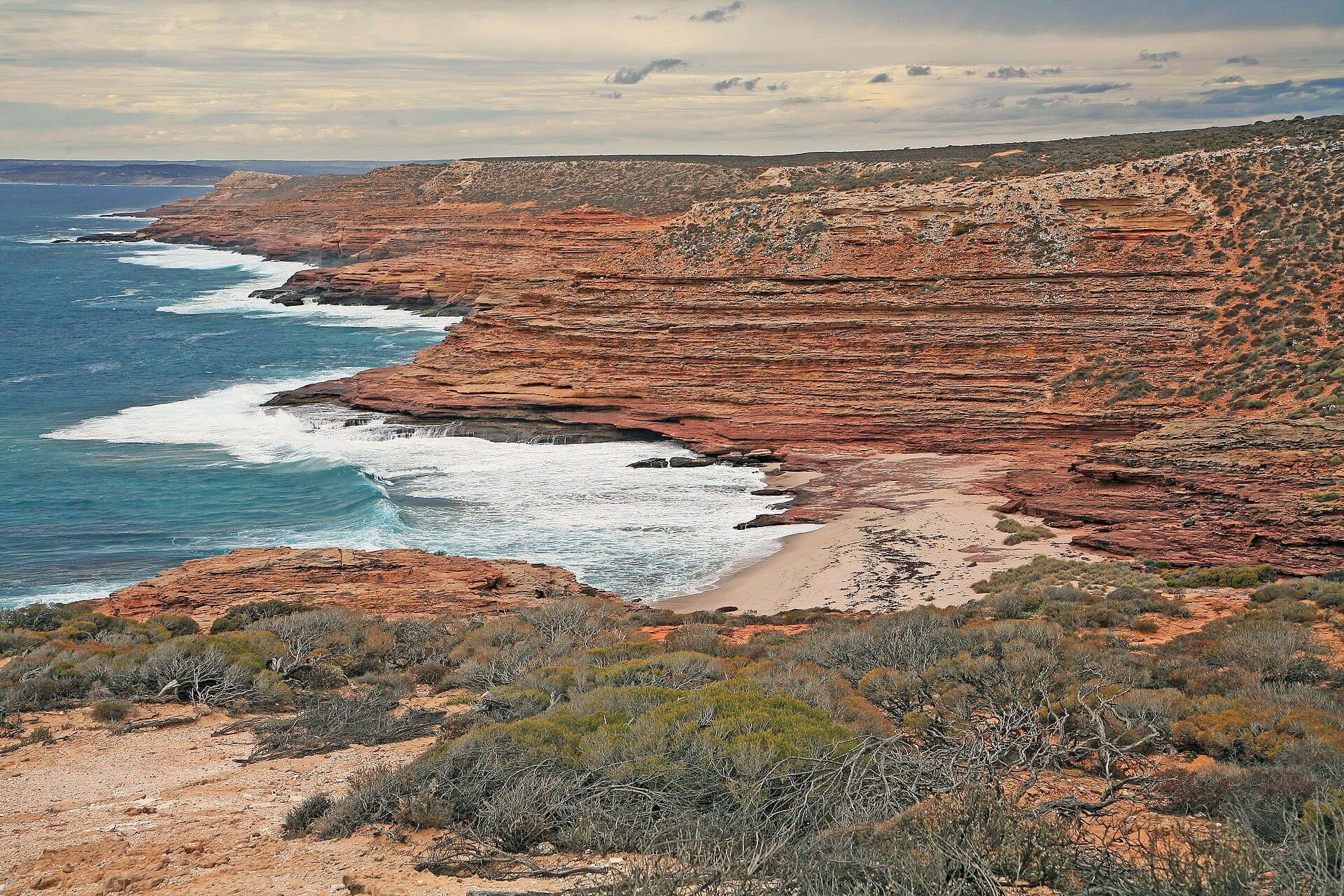Layered sea cliffs south of Kalbarri on the Indian Ocean